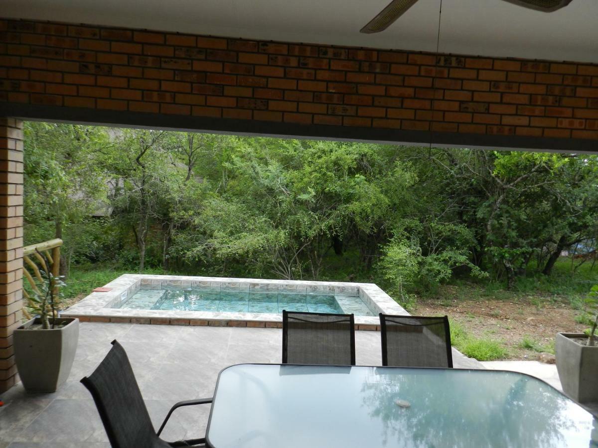 Buffalo Marloth Park Extérieur photo